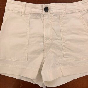 H&M - Off White Colored Shorts, Size 8